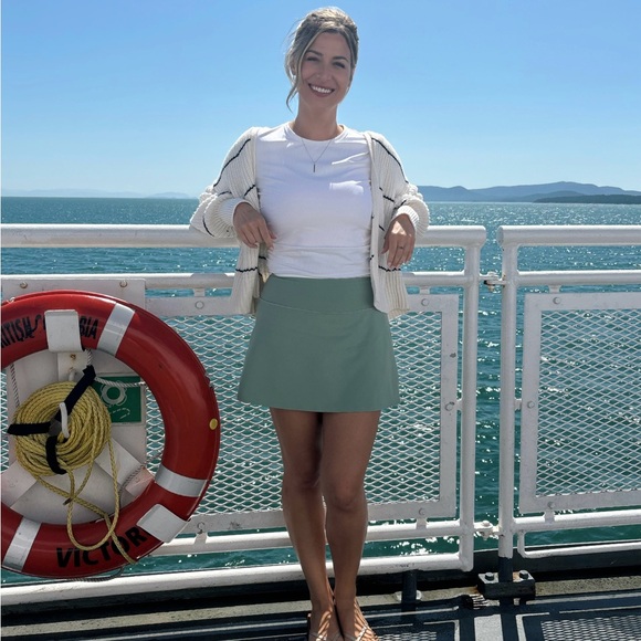 Meet your Posher, Taryn - Picture 2 of 2